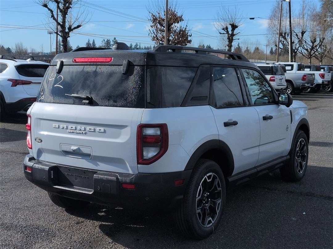 2026 Ford Bronco Sport Outer Banks - Image 5