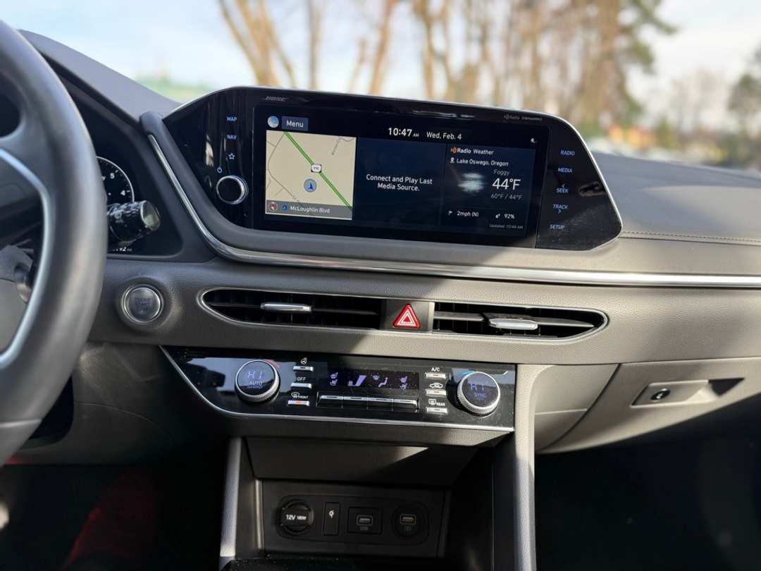 2021 Hyundai Sonata Limited - Image 29