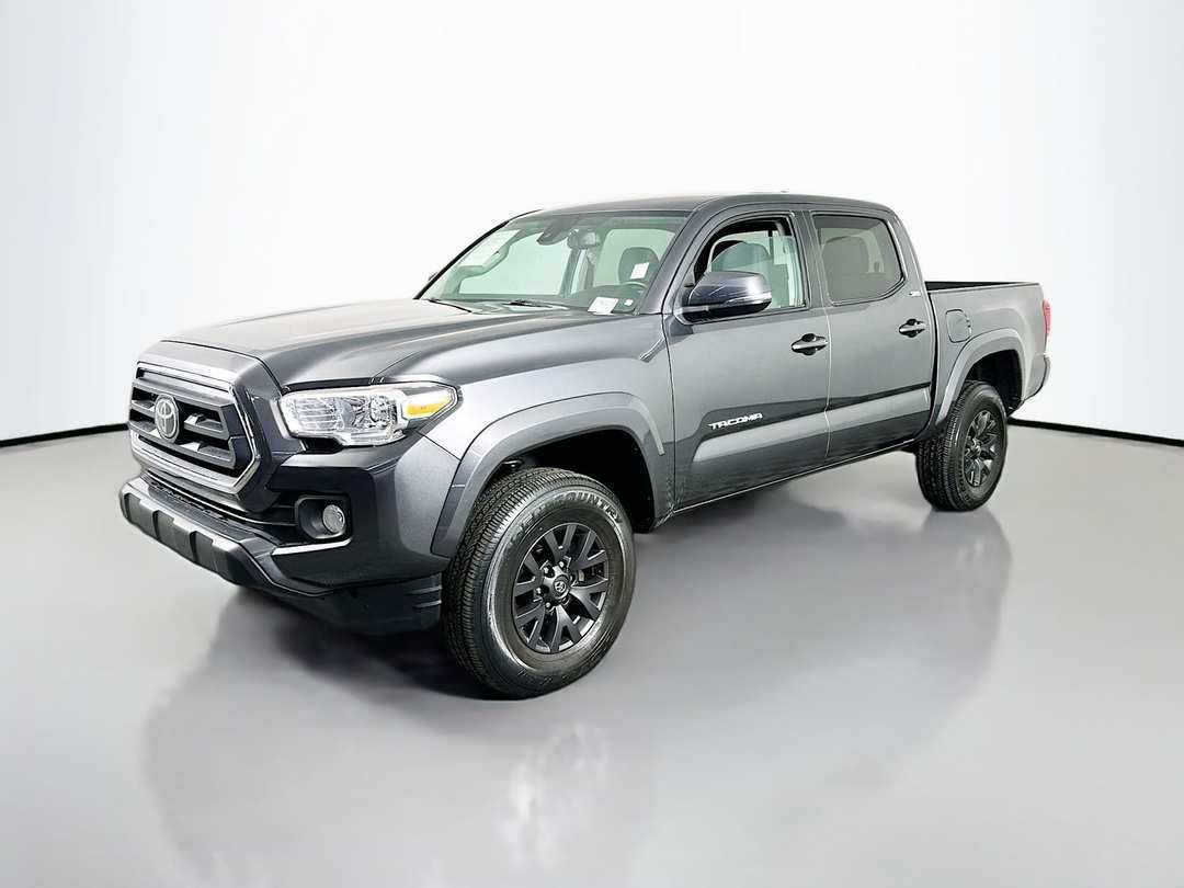 2022 Toyota Tacoma SR5 - Image 3