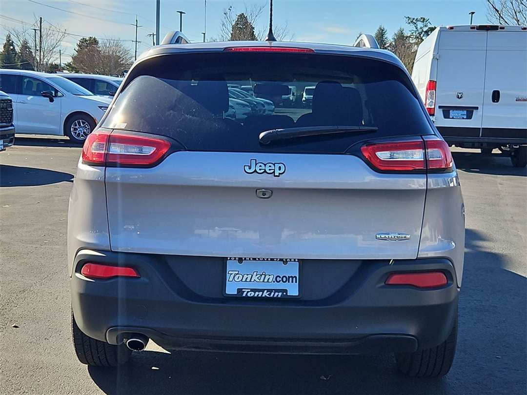 2018 Jeep Cherokee Altitude - Image 5