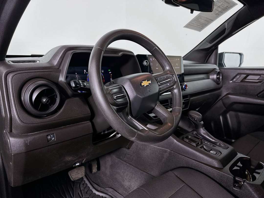 2023 Chevrolet Colorado Work - Image 10