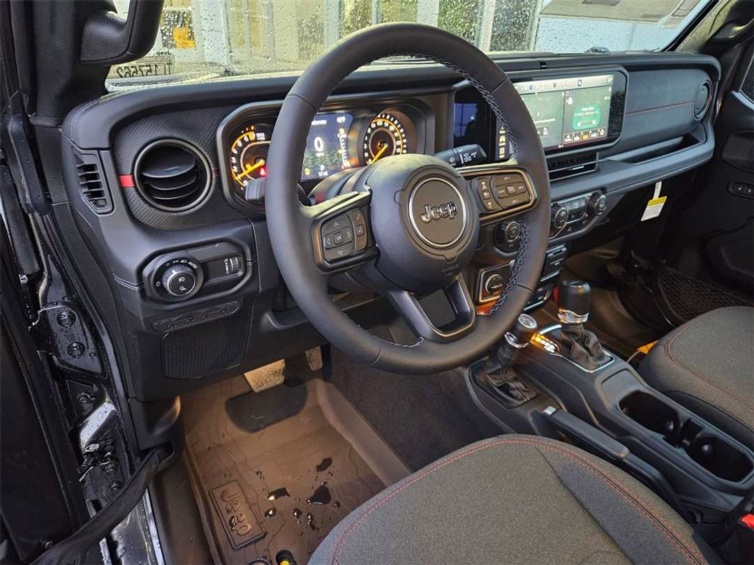 2026 Jeep Gladiator Rubicon - Image 13