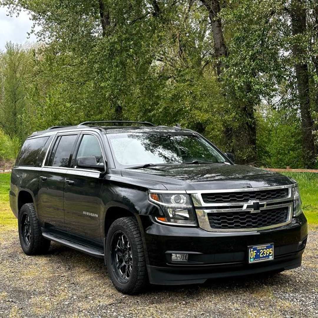 2019 Chevrolet Suburban LT - Image 3