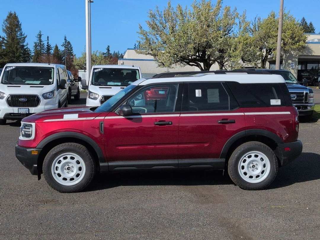 2026 Ford Bronco Sport Heritage - Image 2