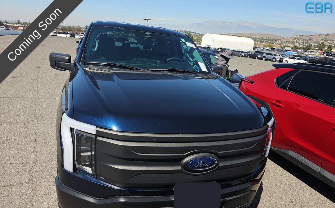2023 Ford F-150 Lightning Pro - Image 2