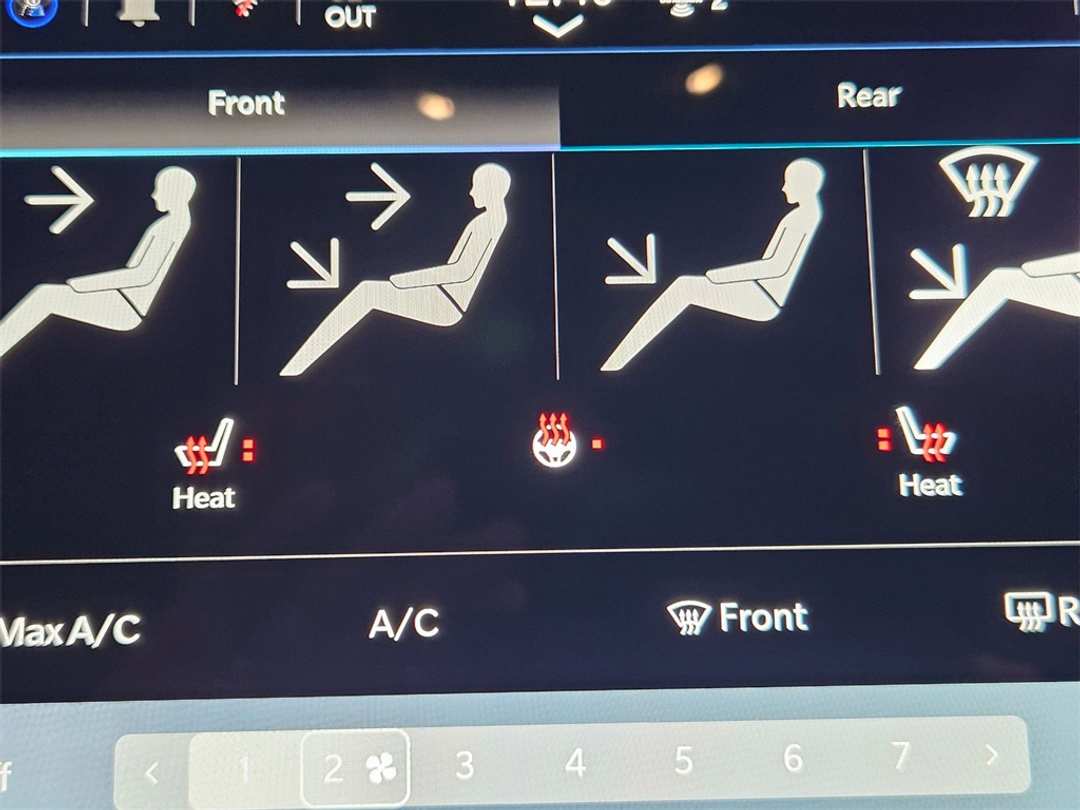 2026 Chrysler Pacifica Select - Image 23