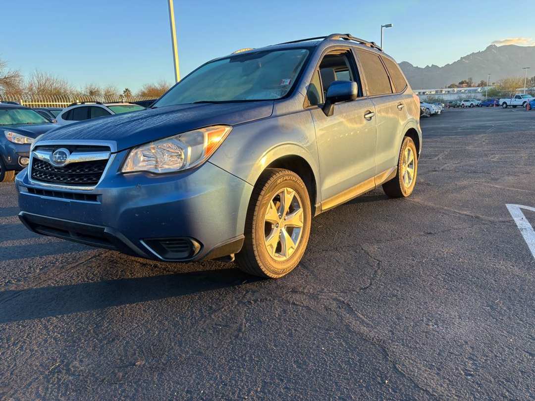 2016 Subaru Forester 2.5i Premium - Image 3
