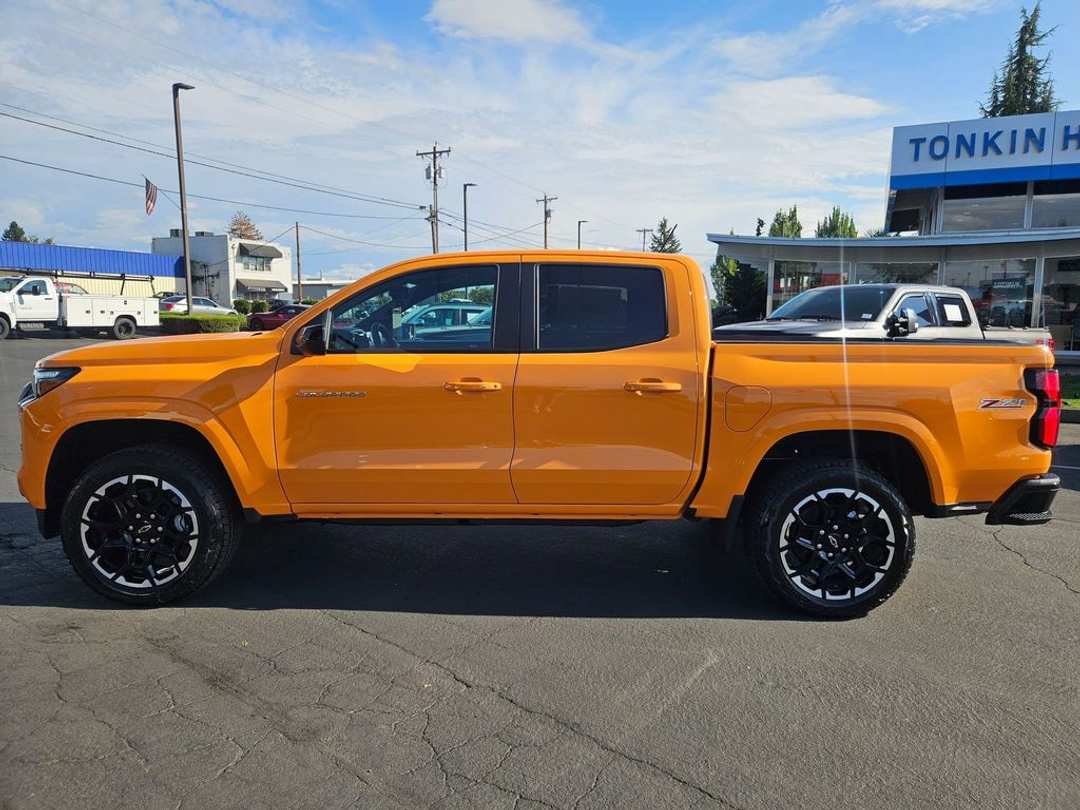 2026 Chevrolet Colorado Z71 - Image 3