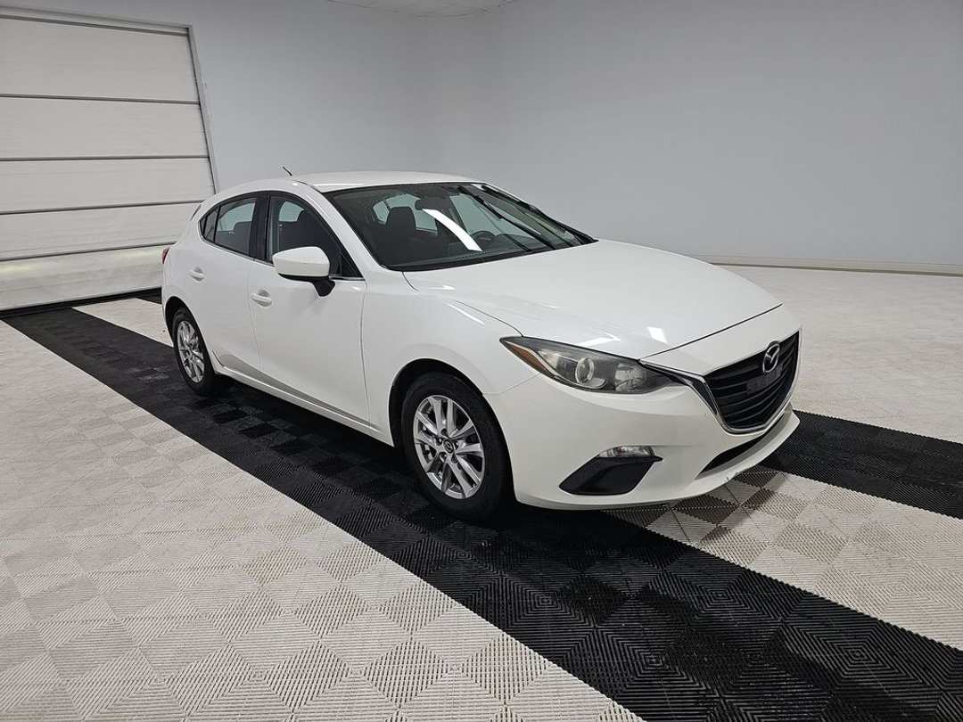 2016 MAZDA Mazda3 i Sport - Image 2