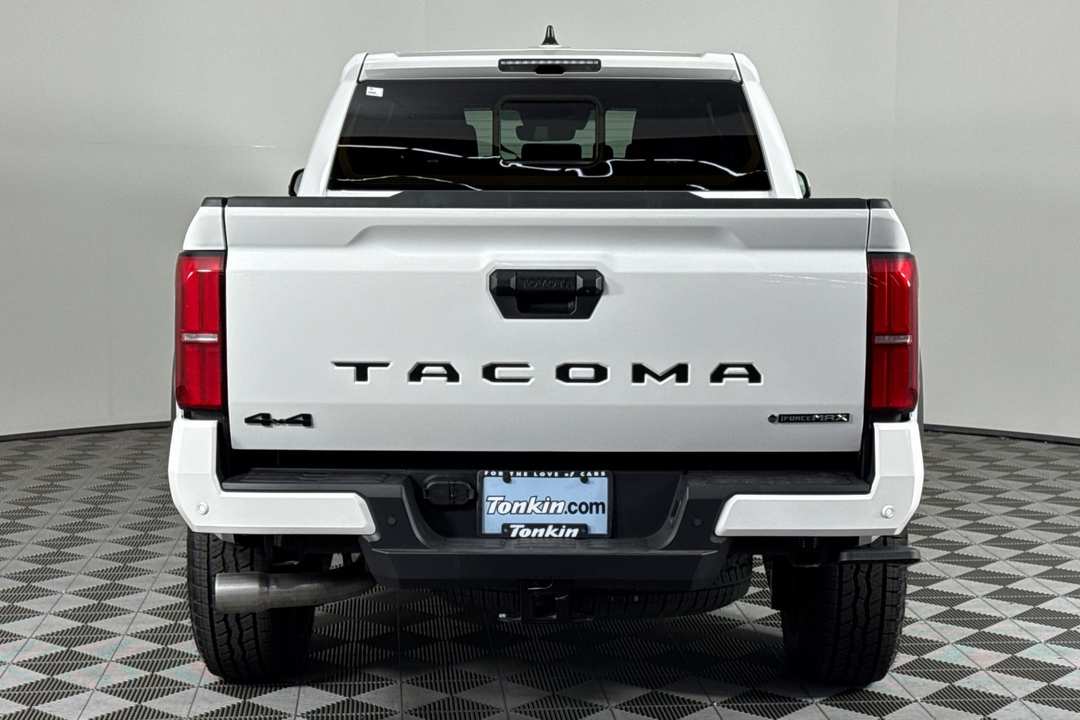 2025 Toyota Tacoma TRD Off Road - Image 5