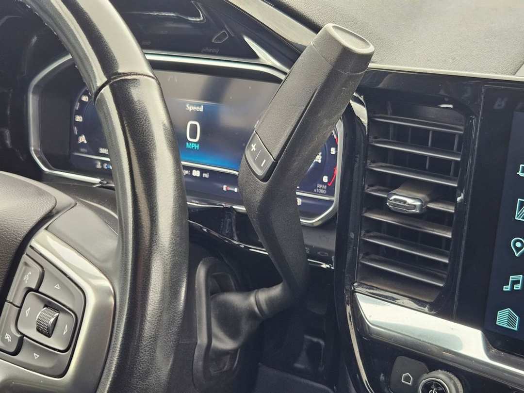 2024 Chevrolet Silverado 3500Hd LTZ - Image 18