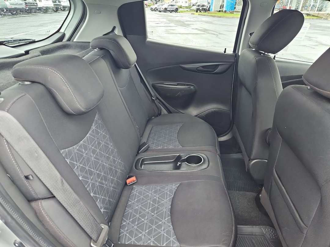 2021 Chevrolet Spark 1LT - Image 23