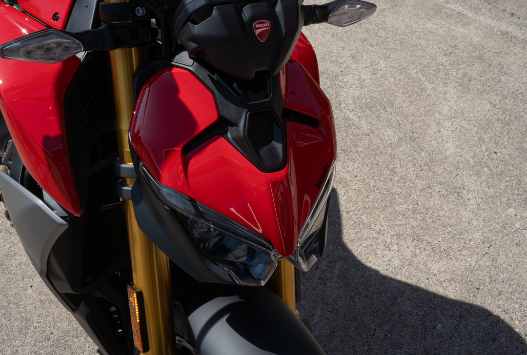 2026 Ducati Streetfighter V2 S - Image 4