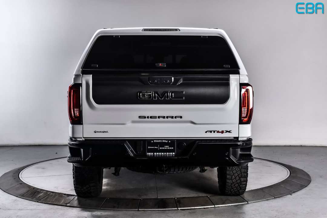 2025 GMC Sierra 1500 AT4X - Image 3