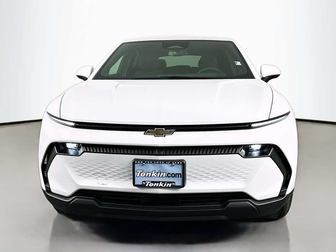 2026 Chevrolet Equinox Ev LT - Image 2