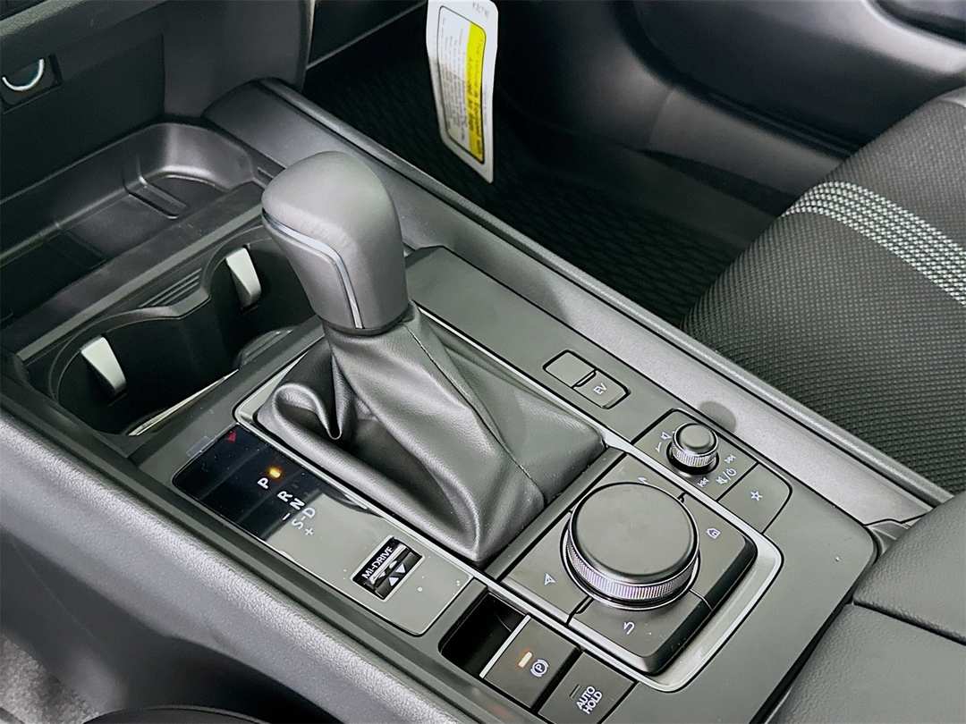 2026 MAZDA Cx-50 Preferred - Image 17