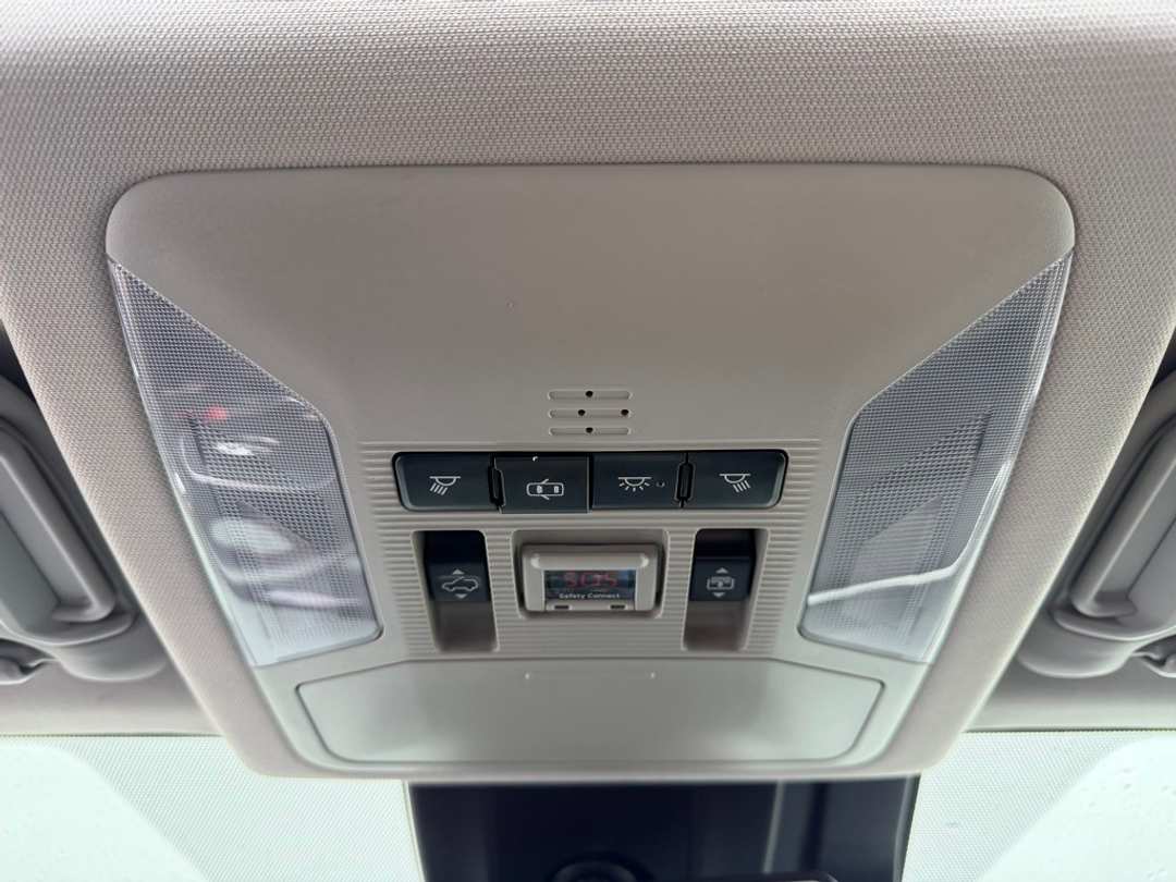 2019 Toyota Rav4 Limited - Image 29