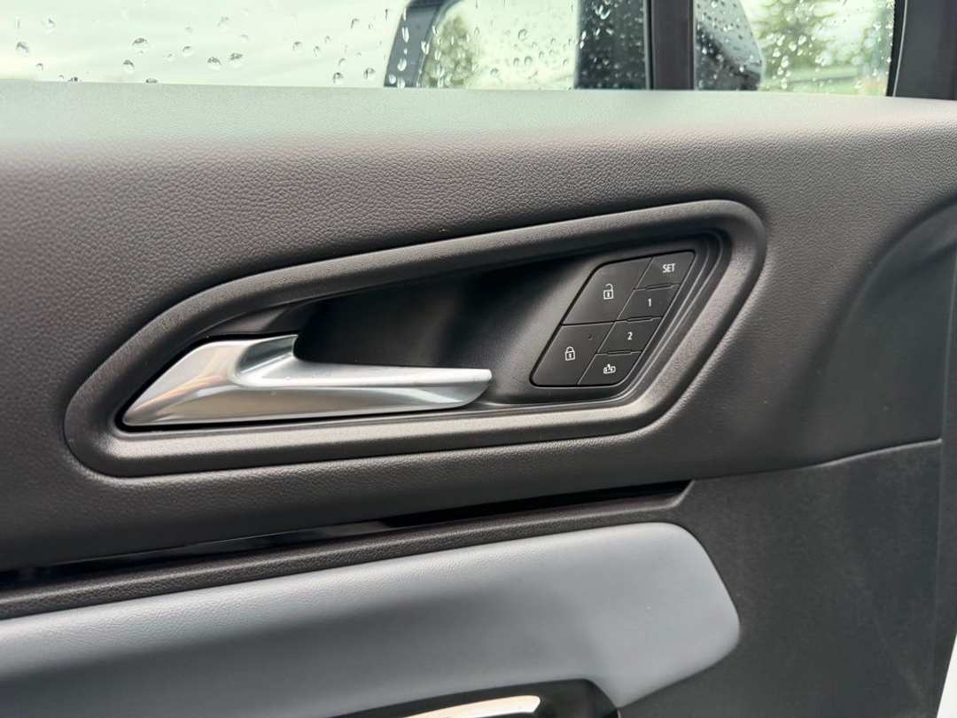 2026 Honda Prologue Elite - Image 12