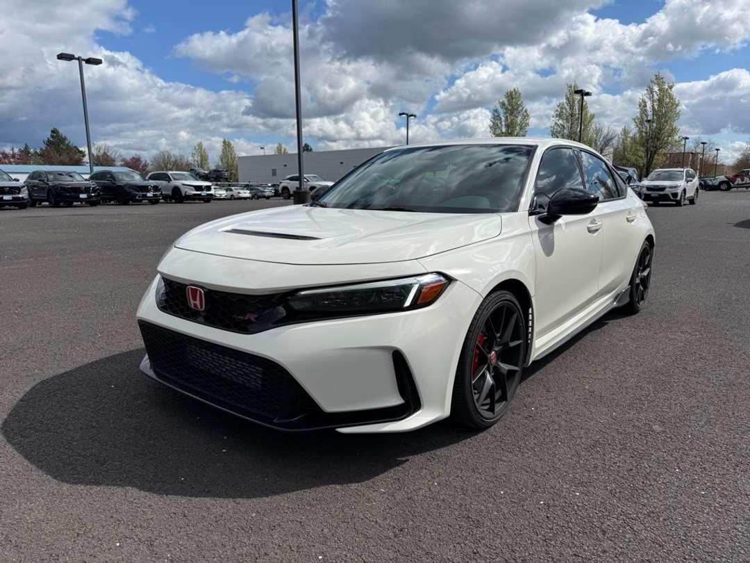 2024 Honda Civic Type R - Image 3
