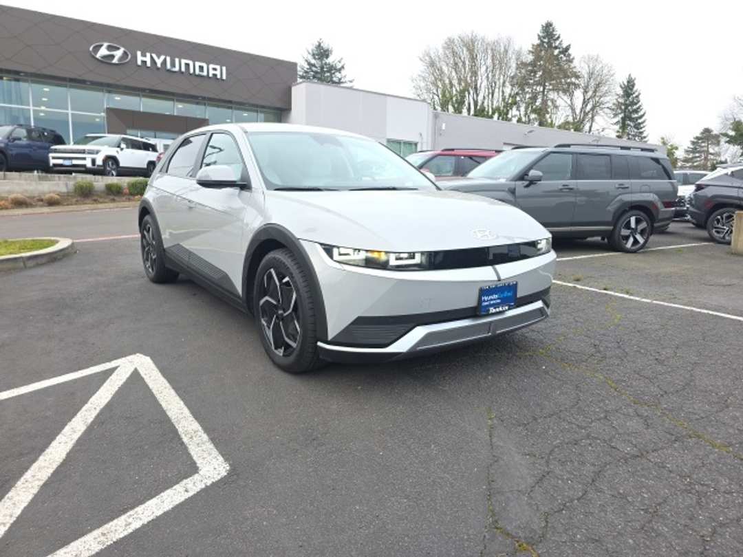 2022 Hyundai Ioniq 5 SEL - Image 2