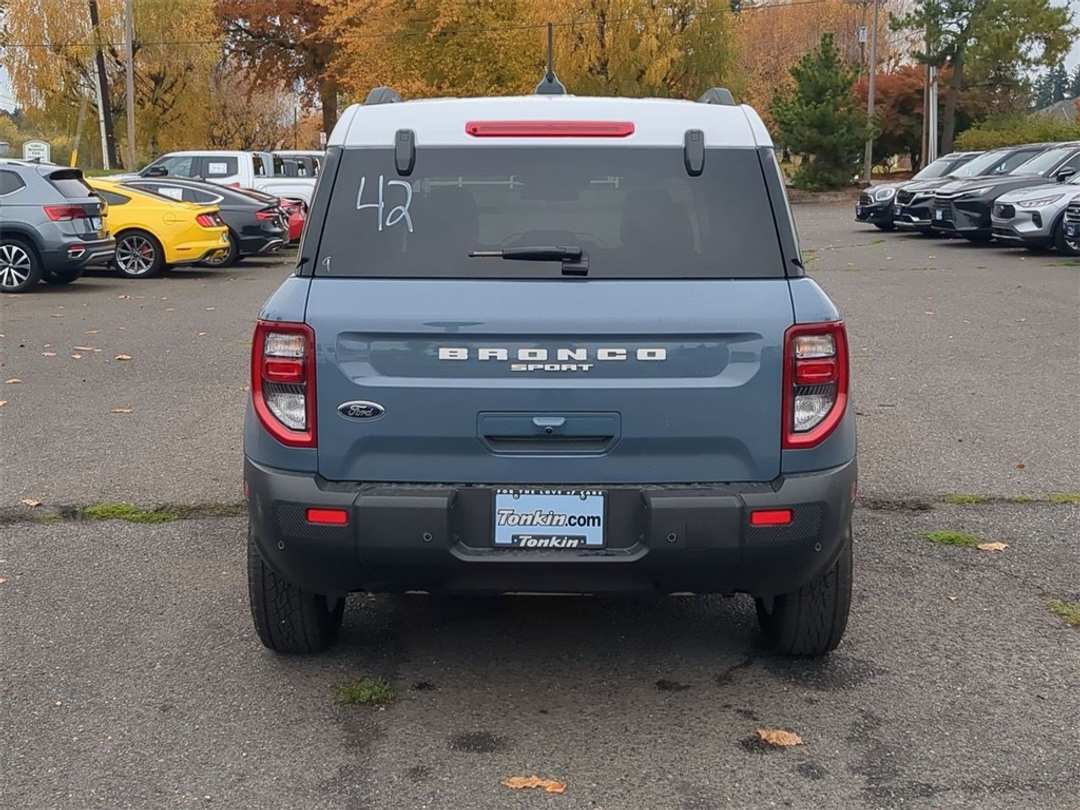 2025 Ford Bronco Sport Heritage - Image 4