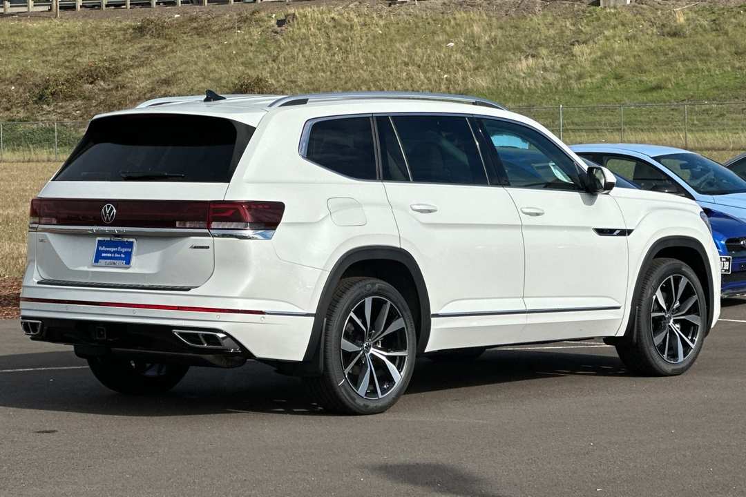 2026 Volkswagen Atlas 2.0T SEL Premium RLine - Image 3