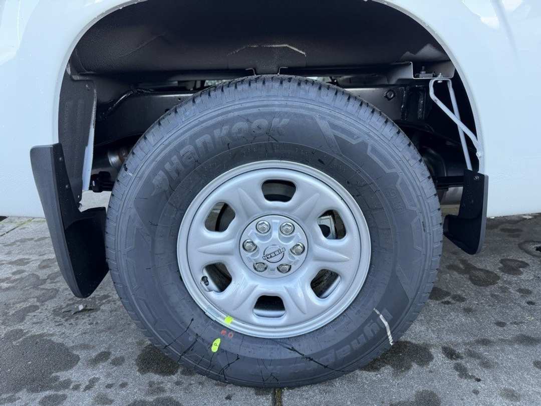 2026 Nissan Frontier S - Image 9