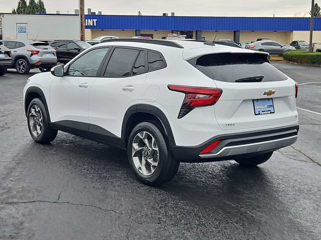 2026 Chevrolet Trax LT - Image 3
