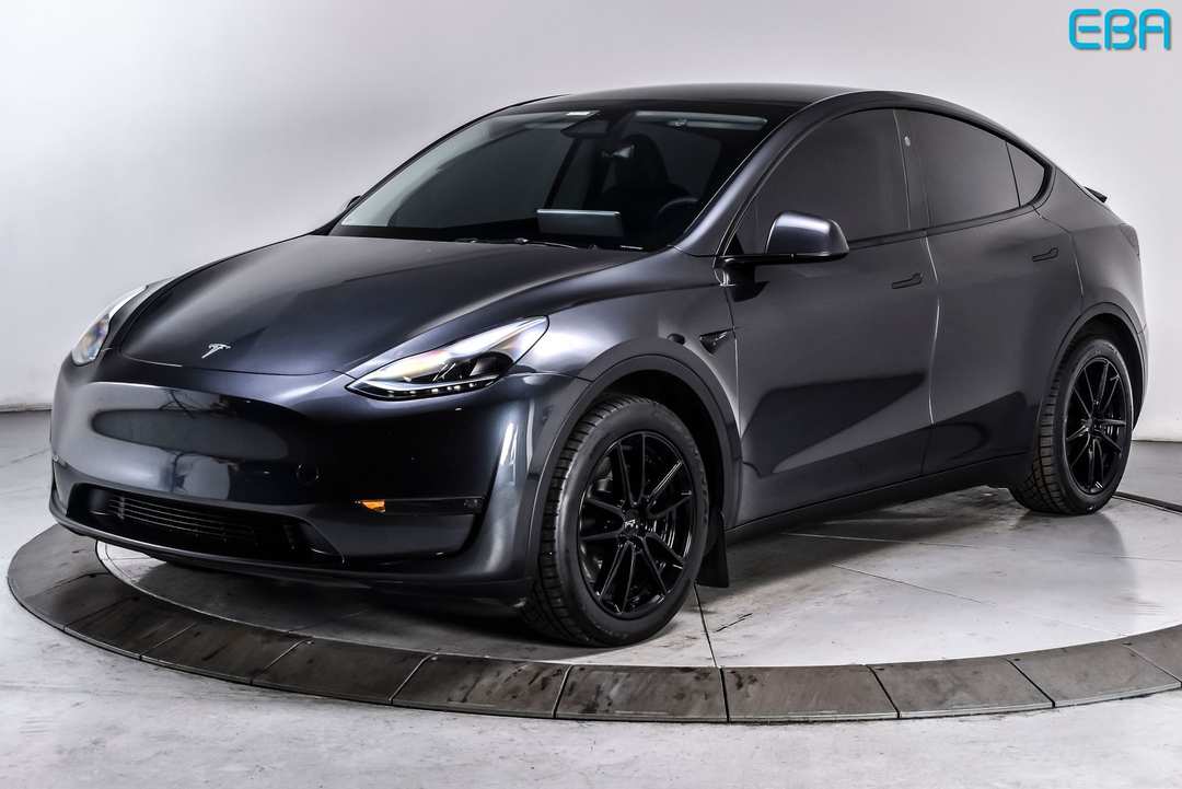 2024 Tesla Model Y Long Range - Image 2