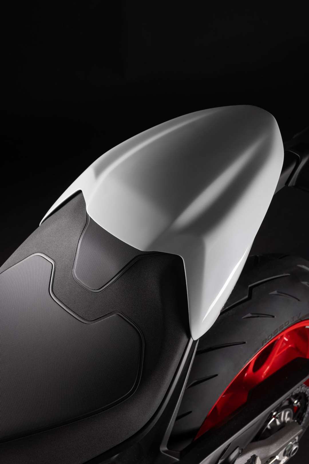 2026 Ducati Monster - Image 15