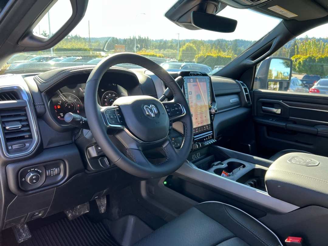 2026 Ram 3500 Laramie - Image 14