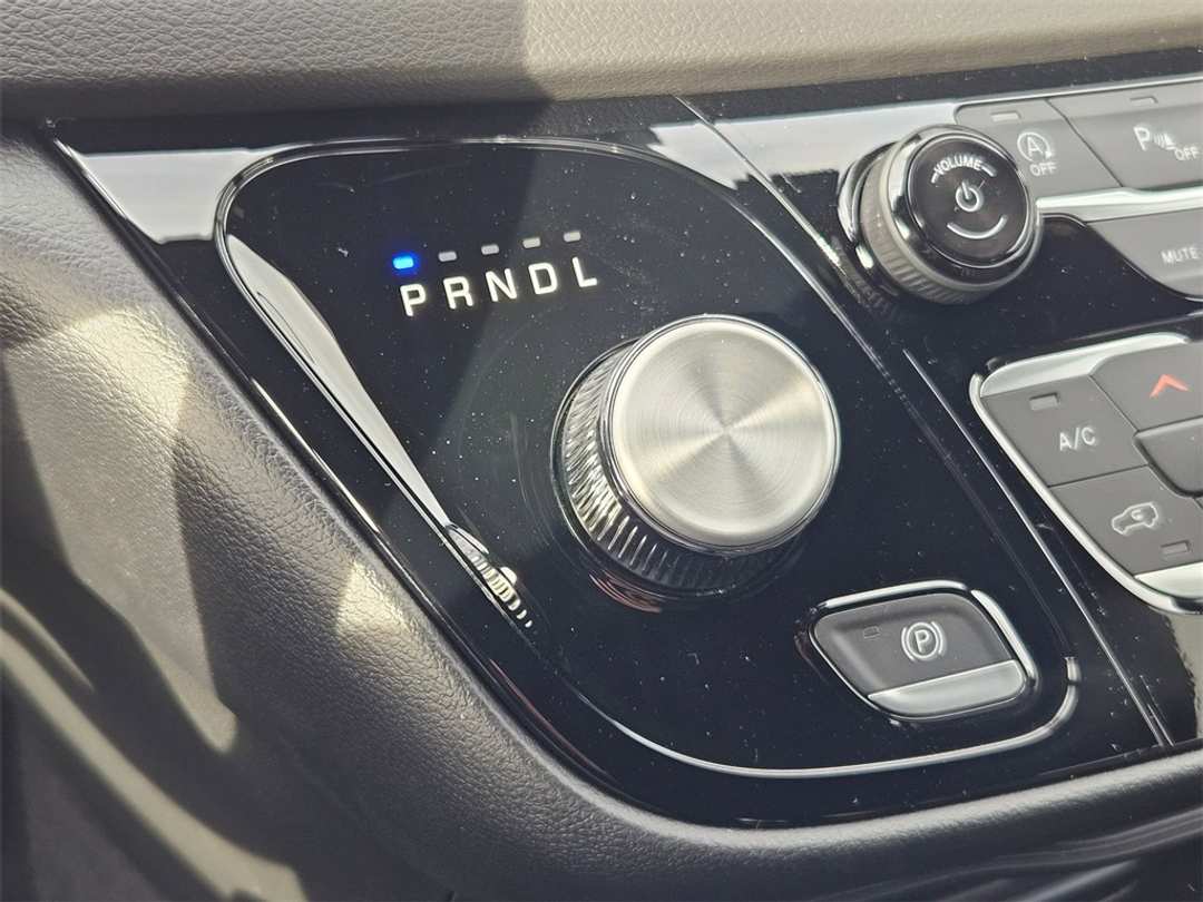 2026 Chrysler Voyager LX - Image 18