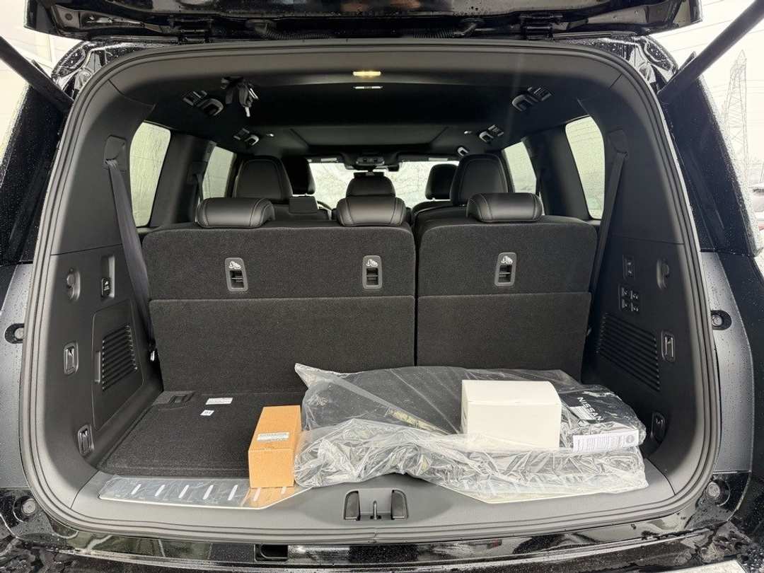 2026 Nissan Armada PRO4X - Image 10