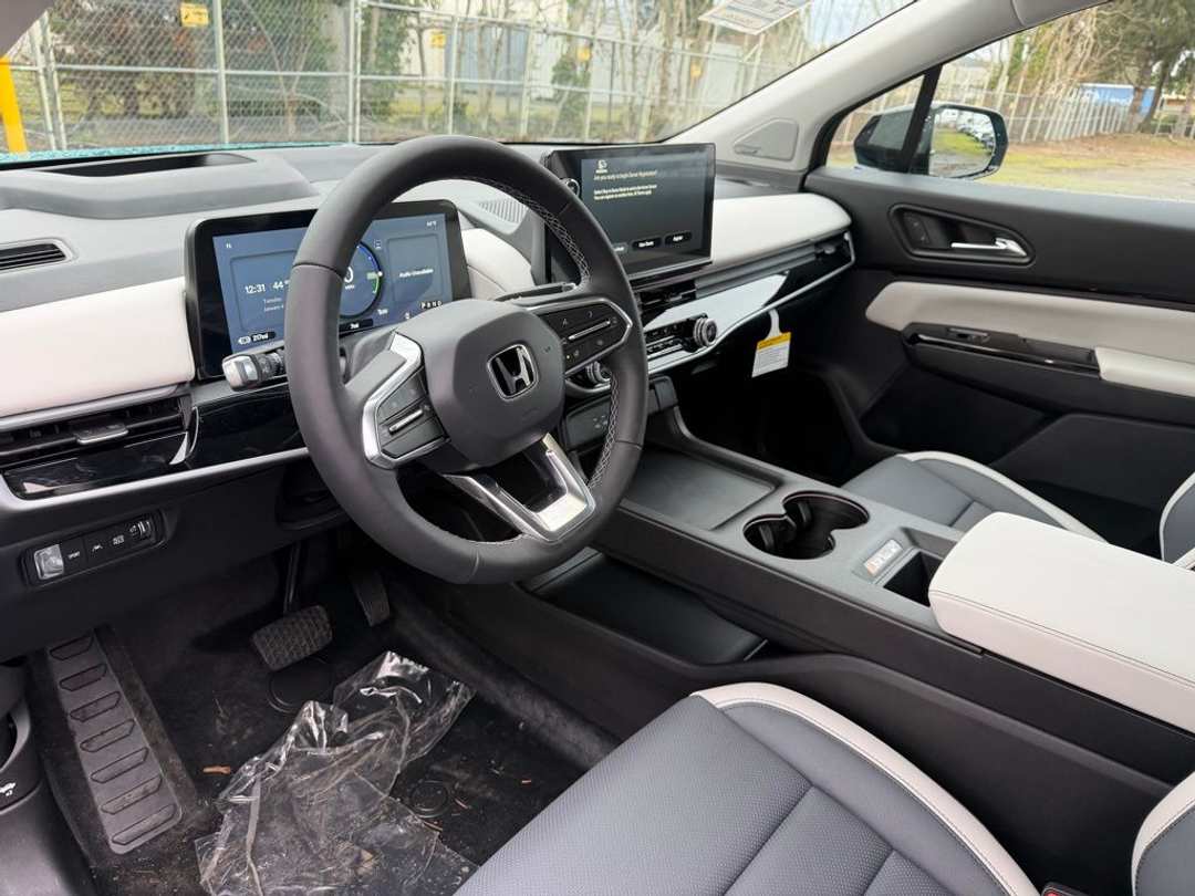 2026 Honda Prologue Elite - Image 16