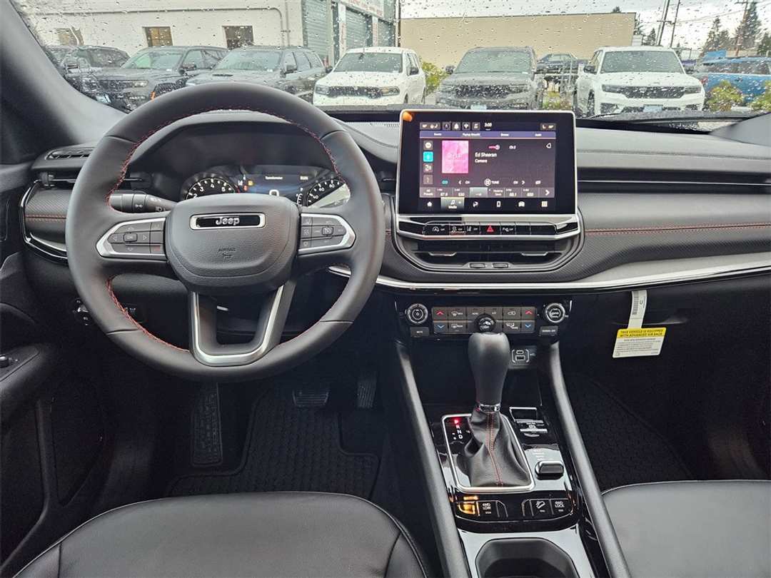 2026 Jeep Compass Trailhawk - Image 27