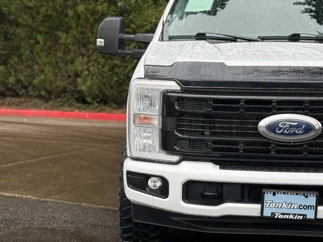 2024 Ford F-350Sd Lariat - Image 4