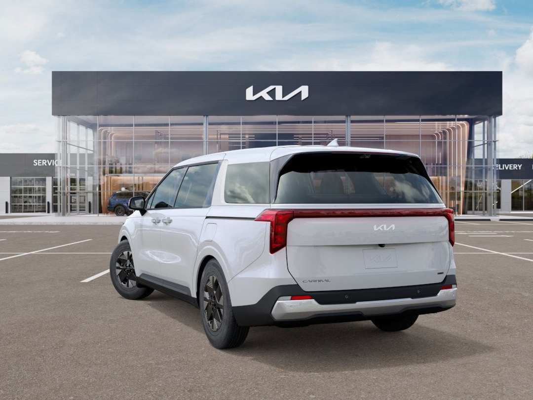 2026 Kia Carnival LXS - Image 4