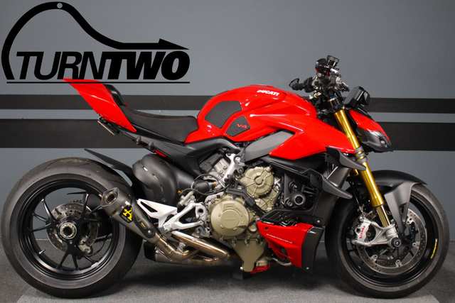2022 Ducati Streetfighter V4 S