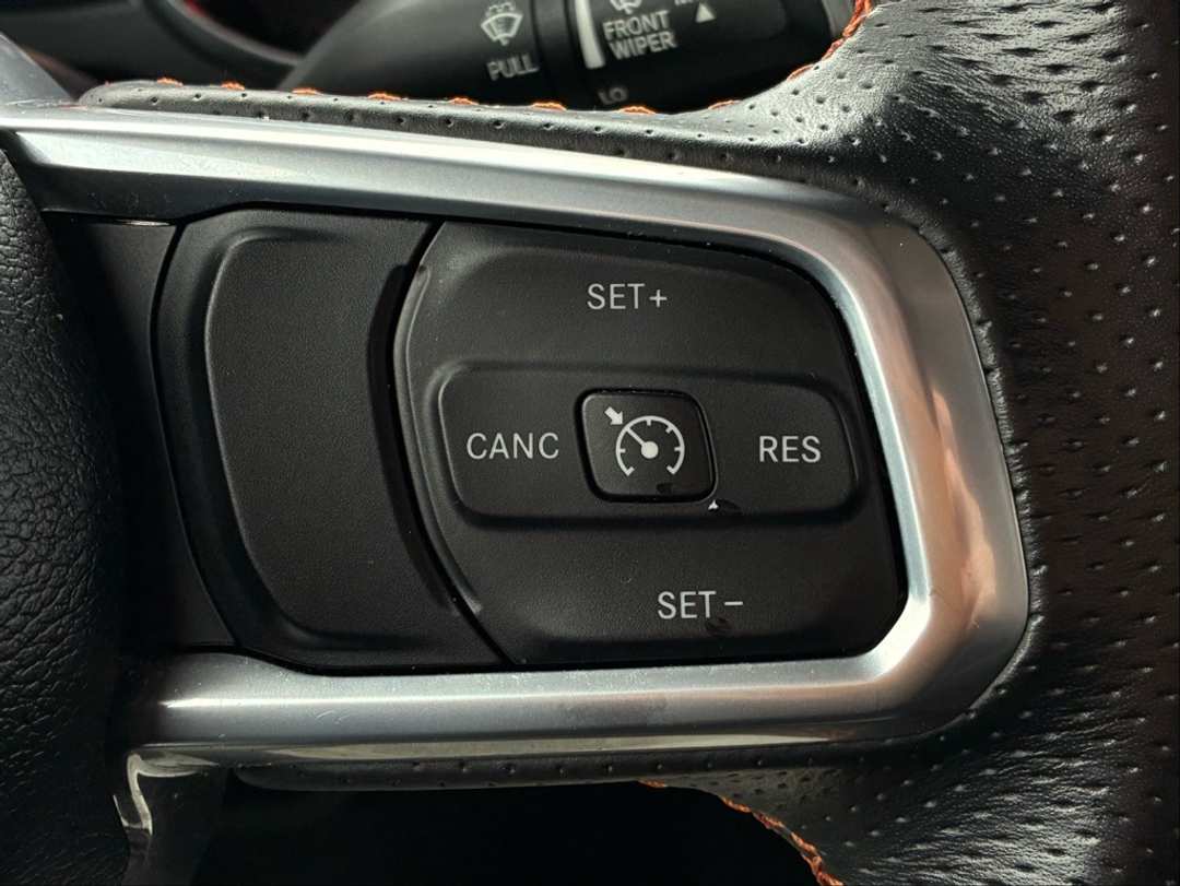 2022 Jeep Gladiator Mojave - Image 13