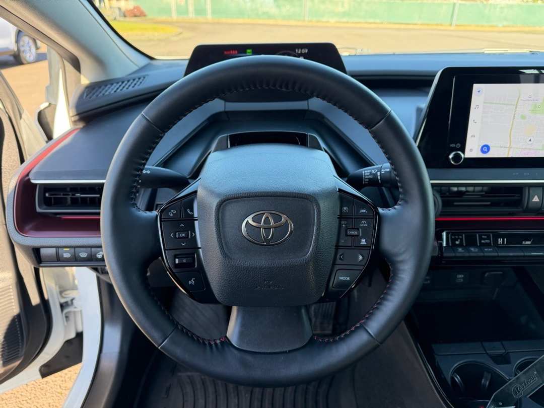 2024 Toyota Prius Prime XSE - Image 19