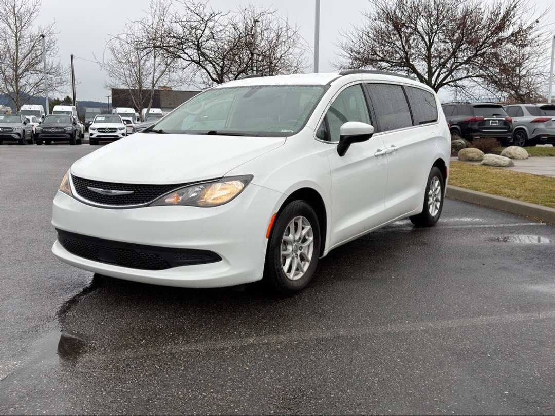 2021 Chrysler Voyager LXI - Image 5