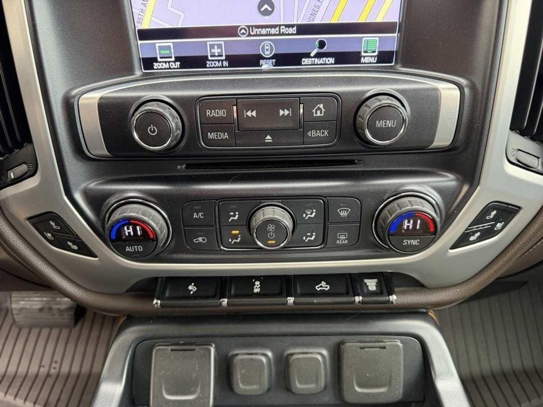 2018 GMC Sierra 2500Hd SLT - Image 23