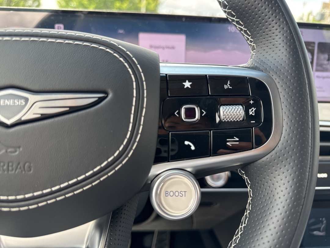 2026 Genesis Electrified Gv70 - Image 39