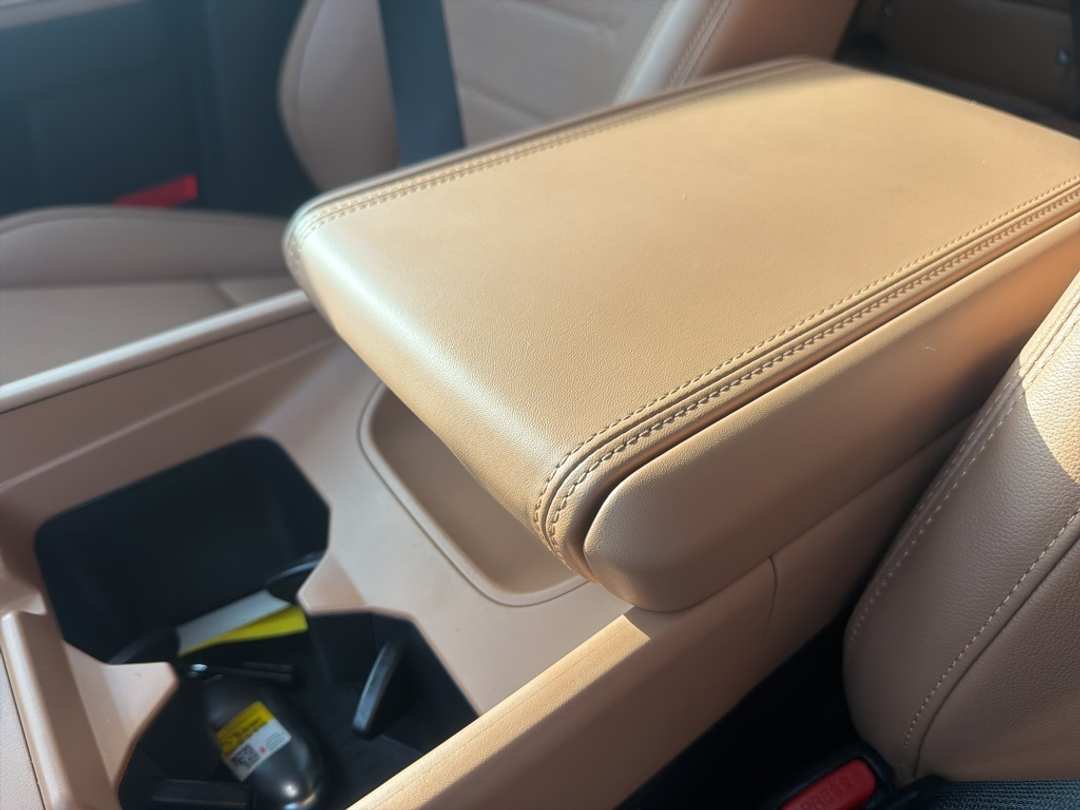 2025 Hyundai Santa Fe Limited - Image 36