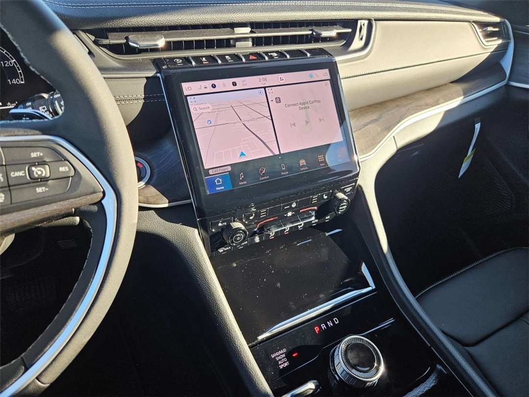 2025 Jeep Grand Cherokee Limited - Image 19