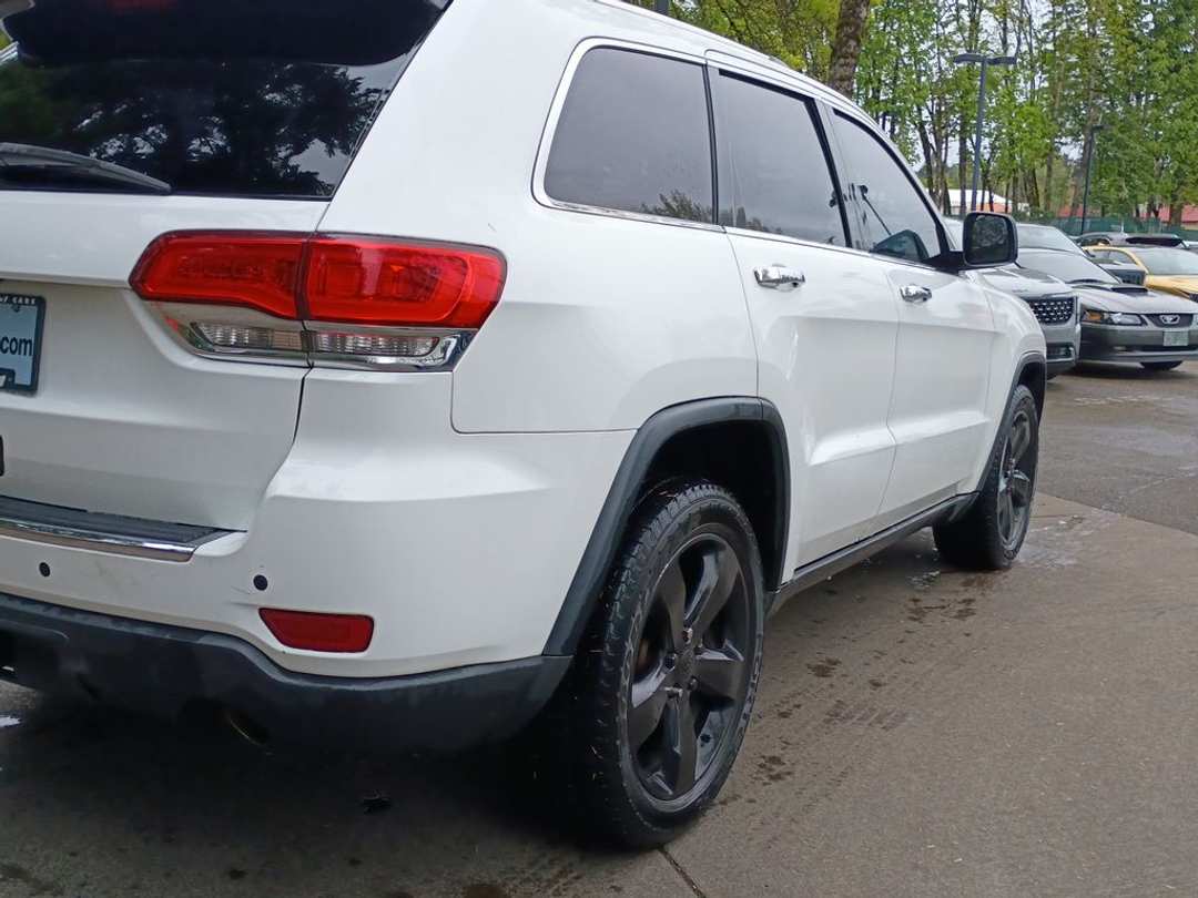 2014 Jeep Grand Cherokee Limited - Image 3