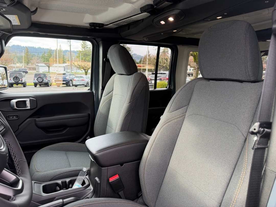 2026 Jeep Wrangler Willys - Image 15