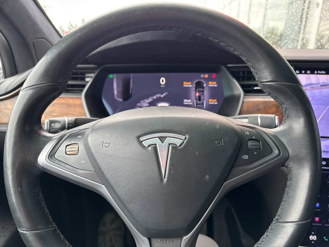 2020 Tesla Model X Long Range - Image 21