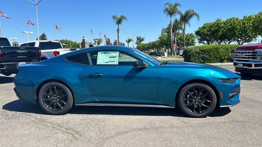 2026 Ford Mustang EcoBoost - Image 2