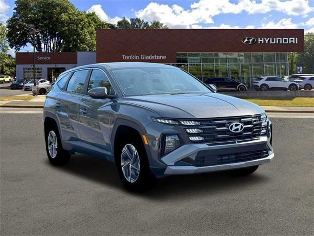 2026 Hyundai Tucson Blue SE - Image 11